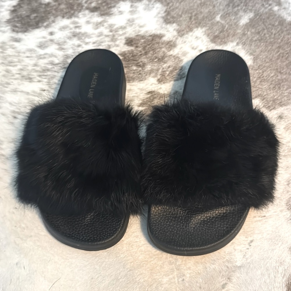 Maiden Lane Rabbit Fur Slide Sandals LIKE NEW Size 7